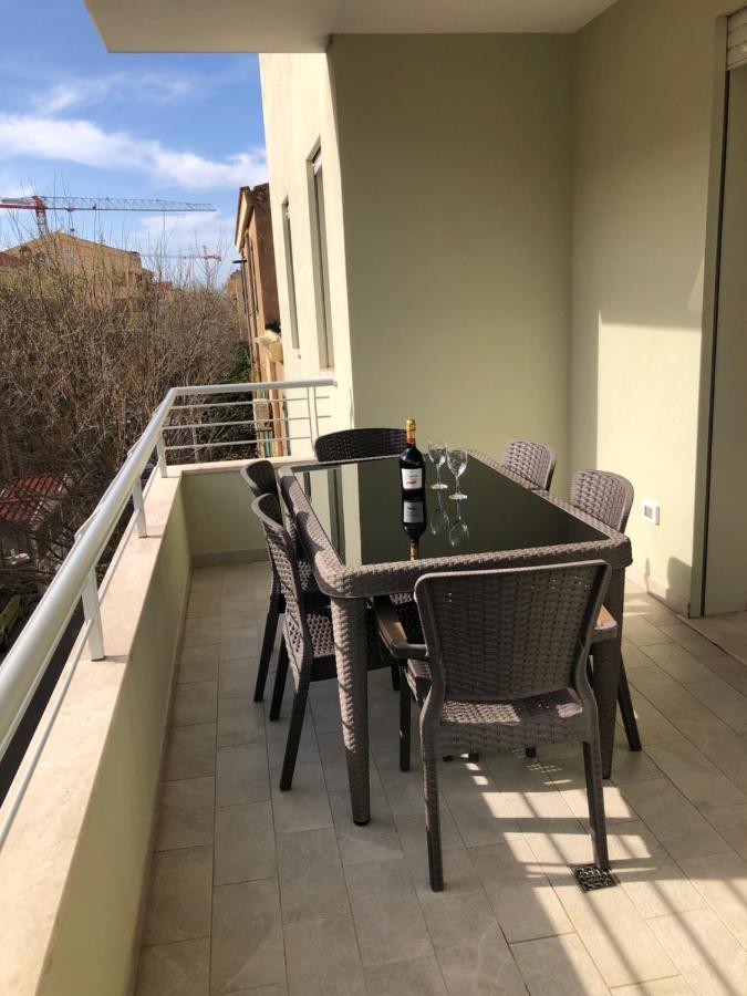 Nuovissimo Con Terrazza *